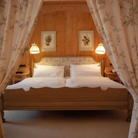 Hotel Bachmair Am 4*