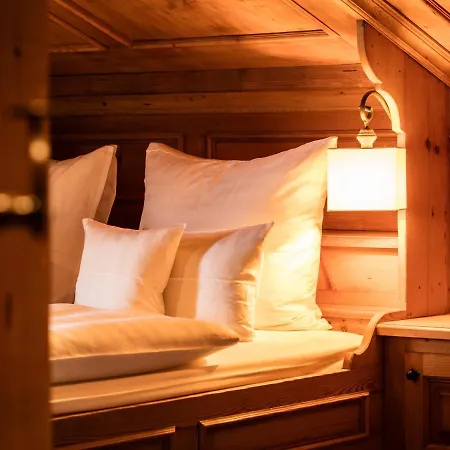 Hotel Bachmair Am 4*