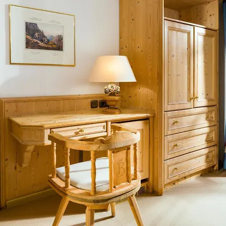 Hotel Bachmair Am 4*